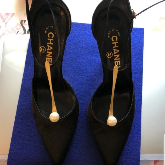 CHANEL Black Satin RARE Pearl Gold Metal sz 38.5 - Picture 7 of 7